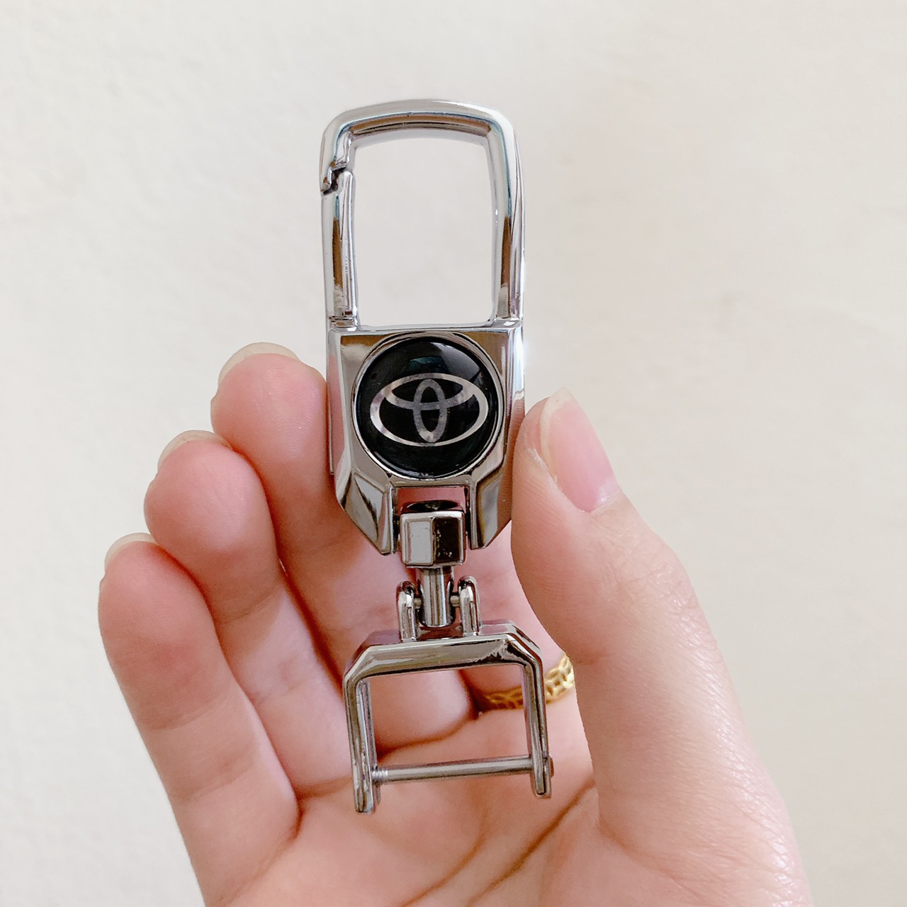 Vỏ chìa khóa xe ô tô toyota camry, corolla, vios, innova,... 3 nút bấm có nút mở cốp