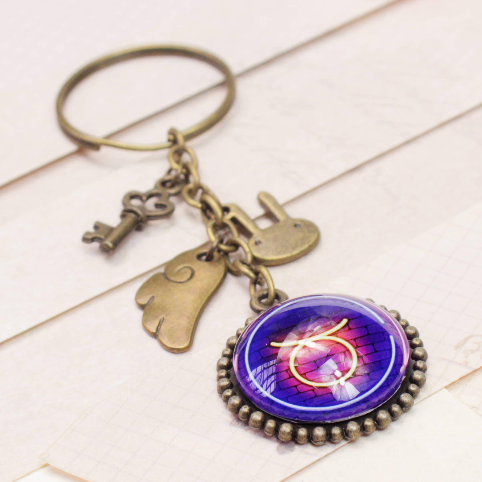 Móc khóa 12 cung hoàng đạo Zodiac màu sắc tươi sáng ánh tím siêu đẹp 06646-MK20MM0032