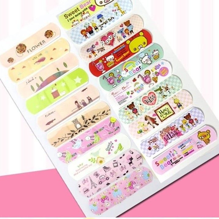 HỘP 100 MIẾNG BĂNG CÁ NHÂN HOẠT HÌNH
