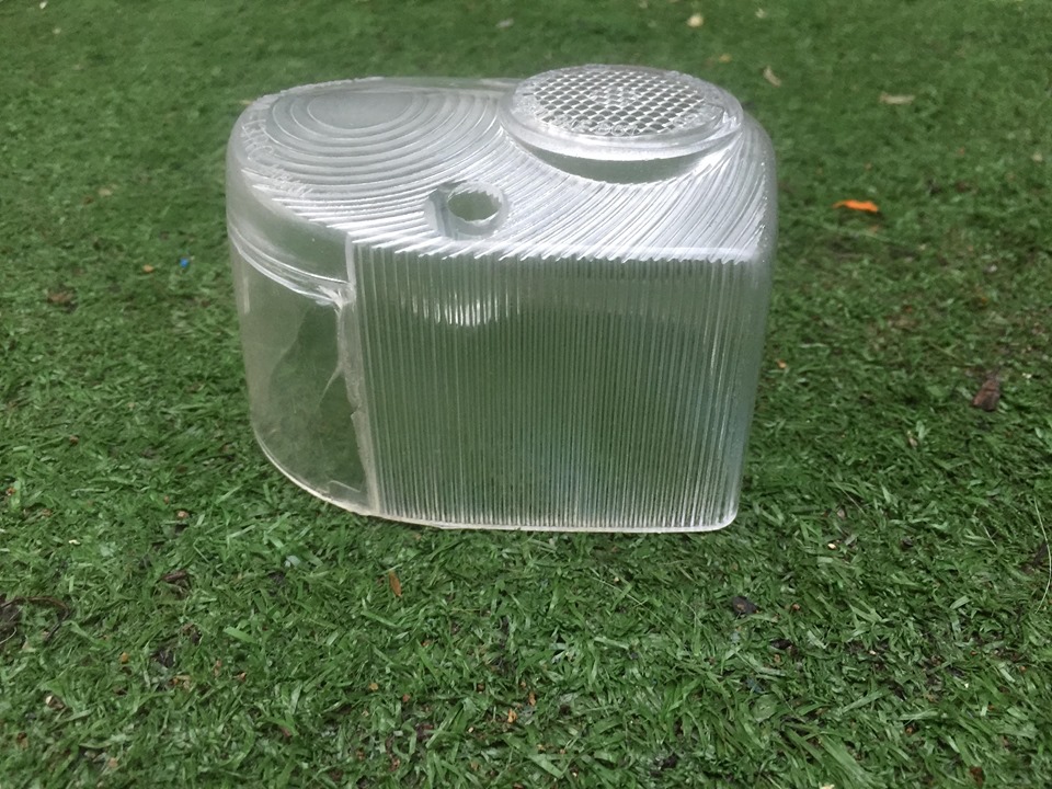 chụp láy (chụp đèn hậu) cub cánh én-nhựa trắng