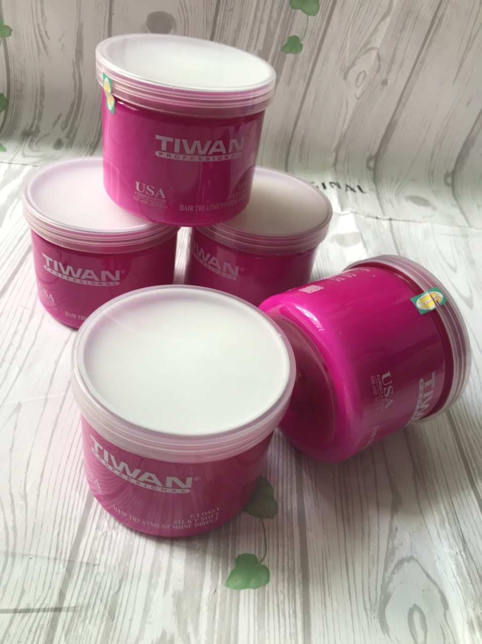 Hấp dầu phủ bóng siêu mượt tóc tiwan
