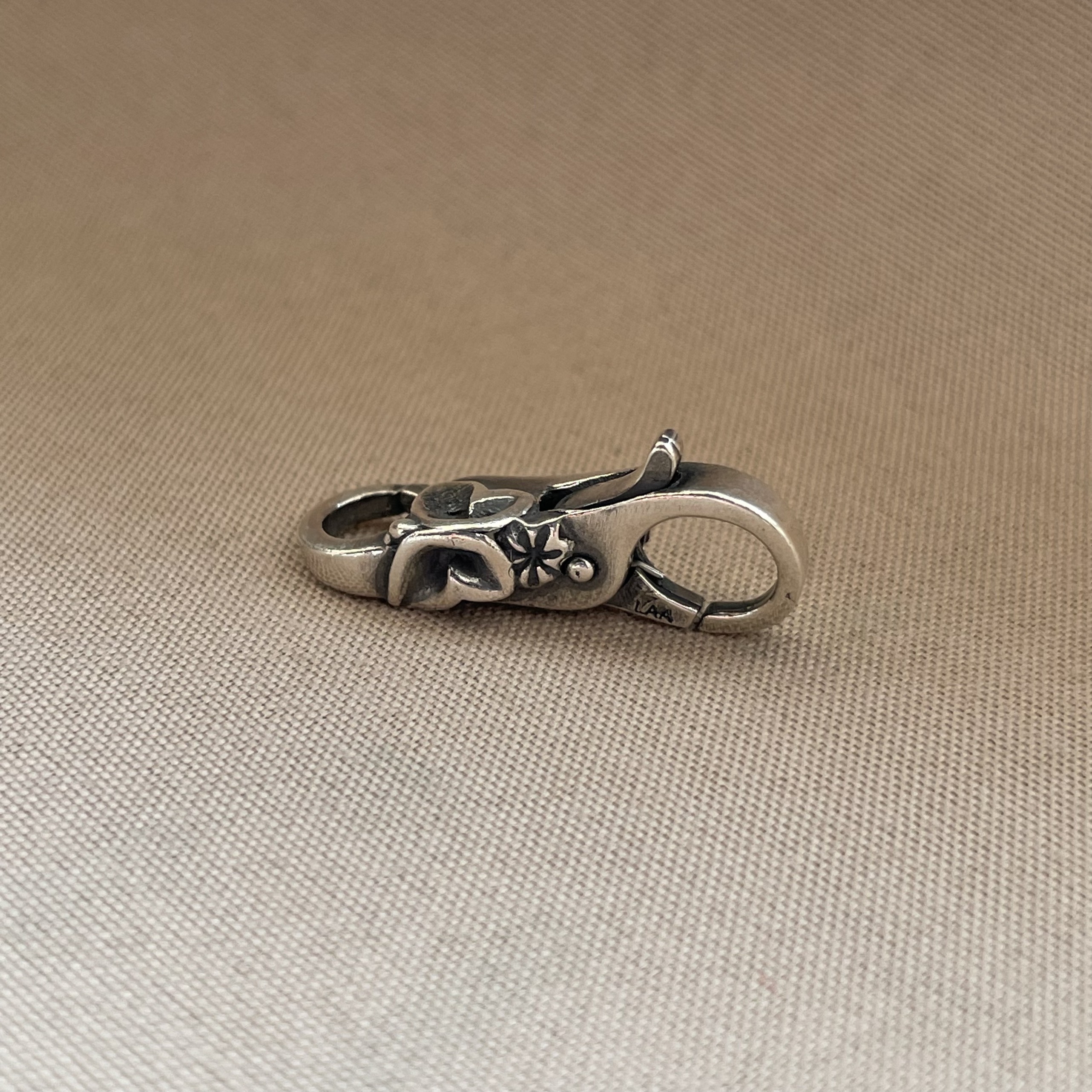 TROLLBEADS Khóa bạc cao cấp Flutter By