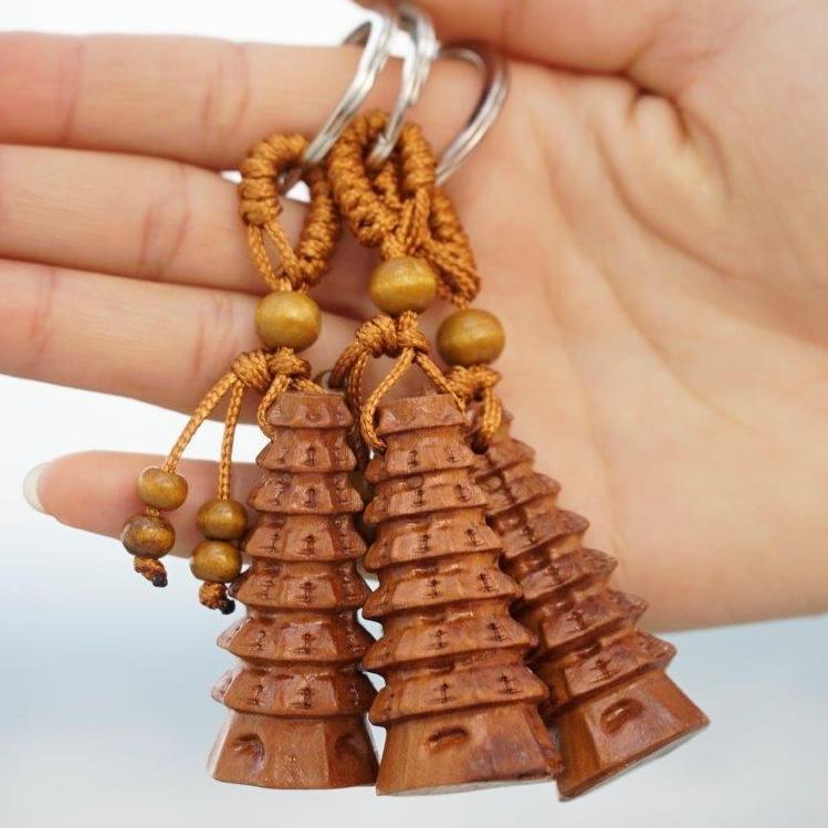 Móc khóa gỗ Tháp Văn Xương cầu công danh
