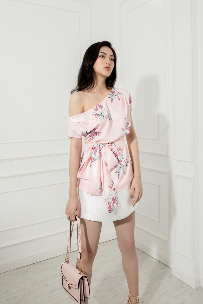 Masara áo lụa lệch vai hoa đào