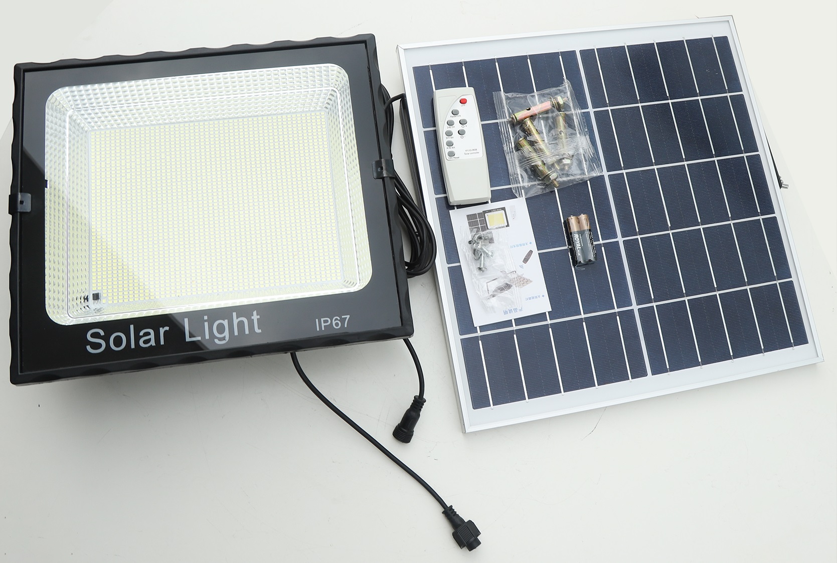 Đèn pha năng lượng mặt trời 200W 300W 600W