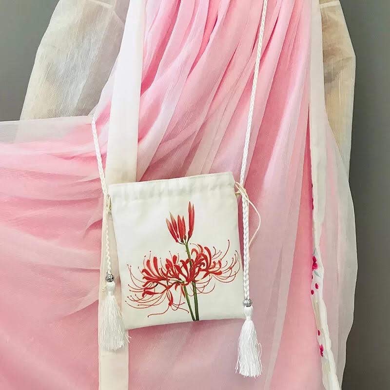 Túi đeo chéo cổ trang mẫu bỉ ngạn