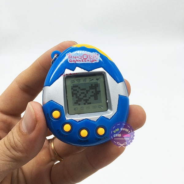 Máy game nuôi thú ảo kiêm móc chìa khóa