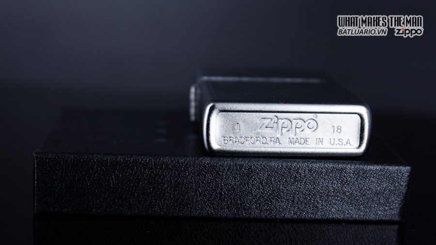 Zippo 29858 - Zippo Skull with Lines Satin Chrome