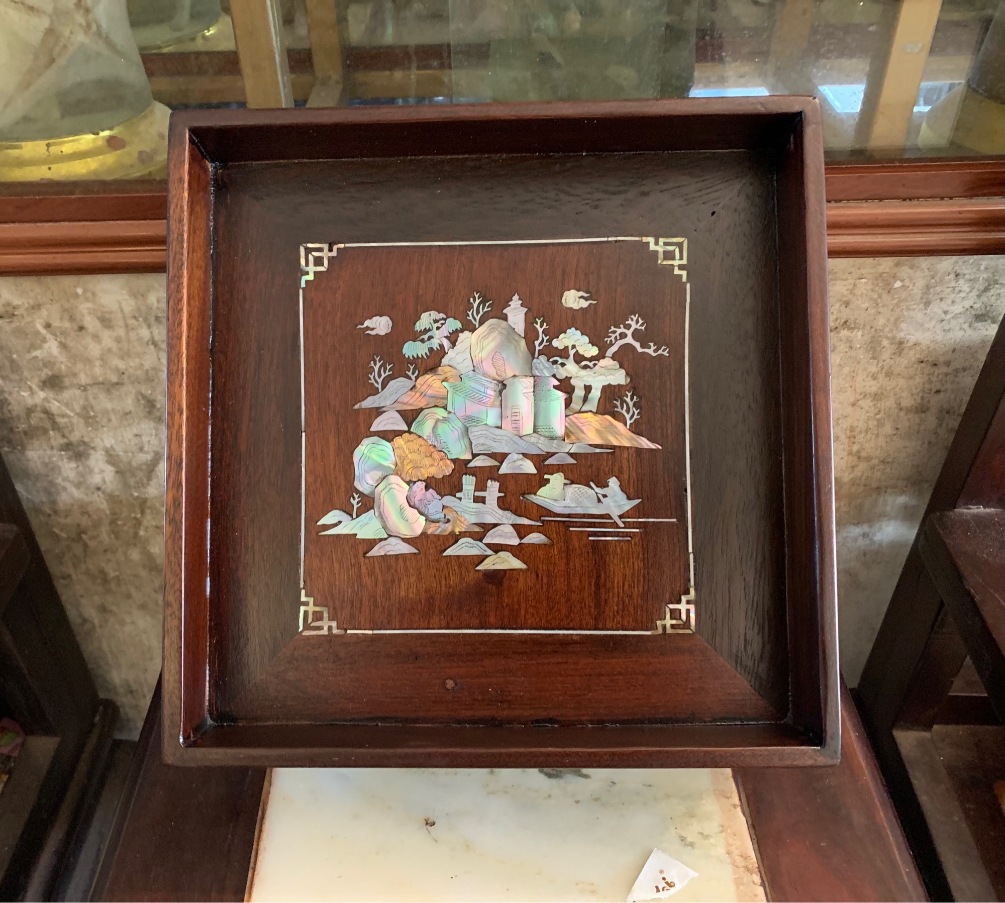 Khay trà vuông gỗ gụ khảm đẹp