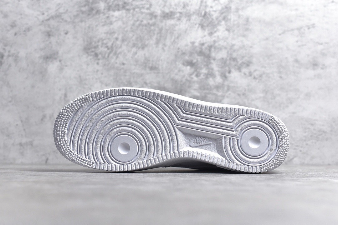 [SOCKS GIFT] [ SALE] NIKE AIR FORCE 1 UNISEX