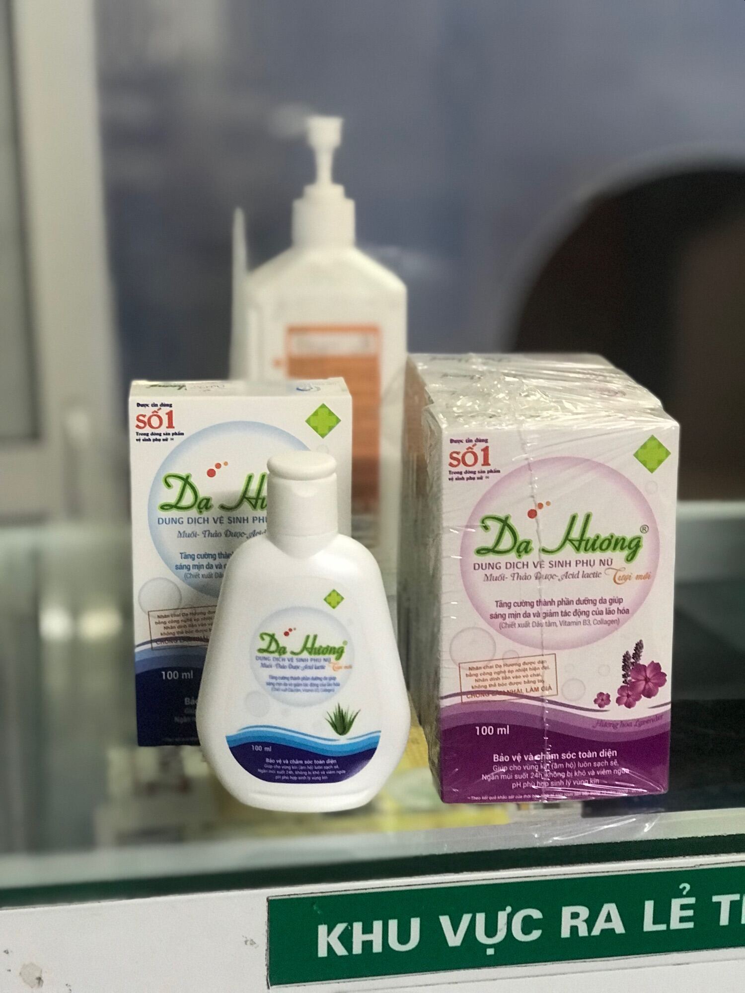 Dung dịch vệ sinh DẠ HƯƠNG chai 100ml