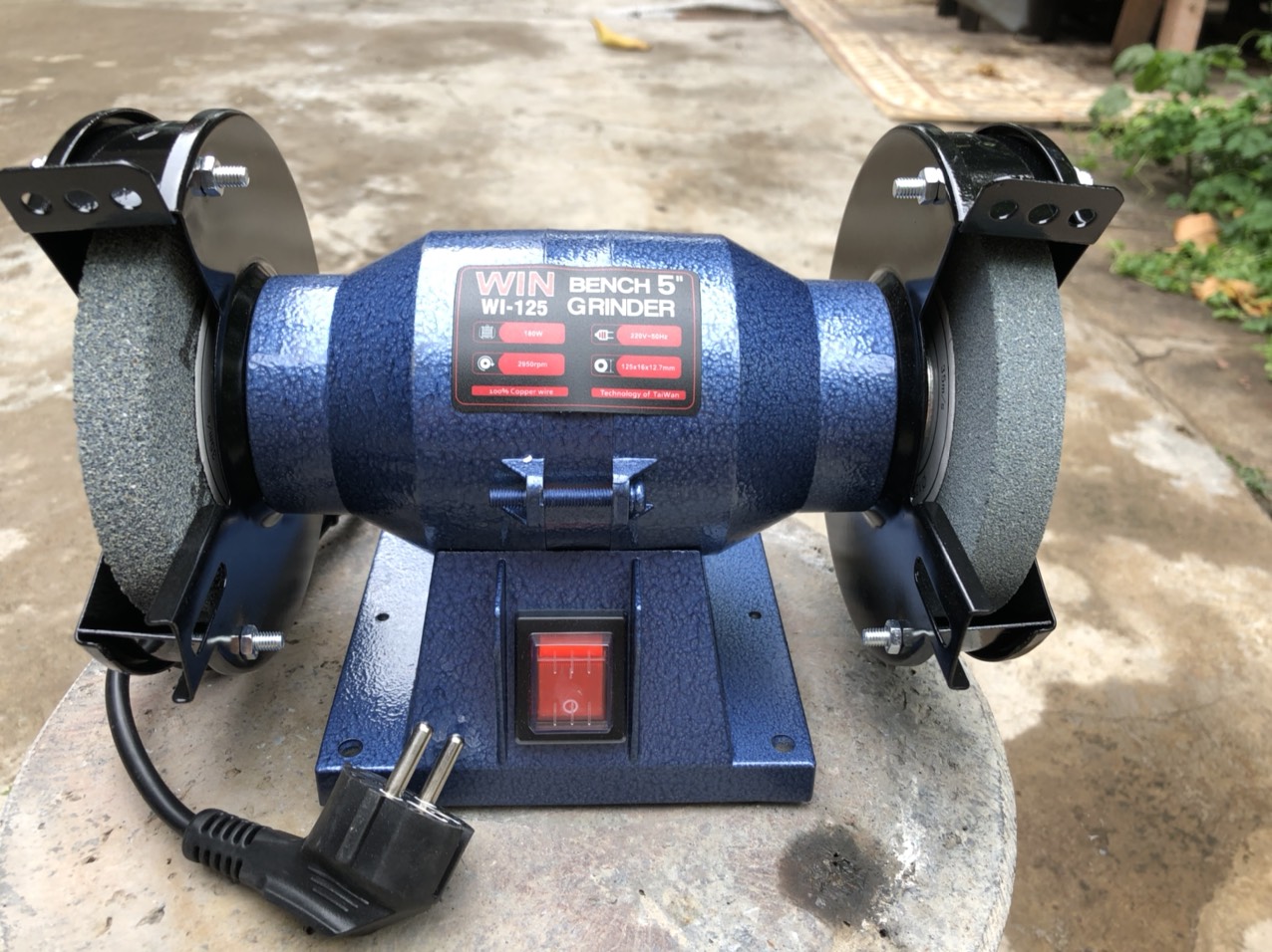 Máy mài dao kéo dùng điện 220v win 5inch 125mm, công suất 180w - máy mài 2 đá, máy mài bàn, máy mài 2 đá dây đồng