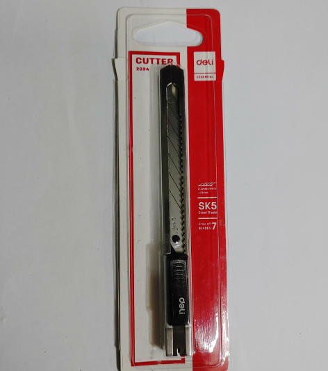 Dao rọc giấy inox DELI SK5 E2034 (lưỡi nhọn 30 độ) - Deli E2053 (lưỡi 60 độ)