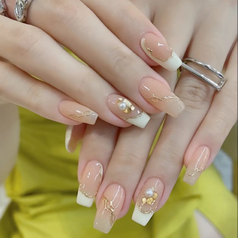 Charm Đính Móng DIOR ,Phụ KiệnTrang Trí Móng - Nail 937