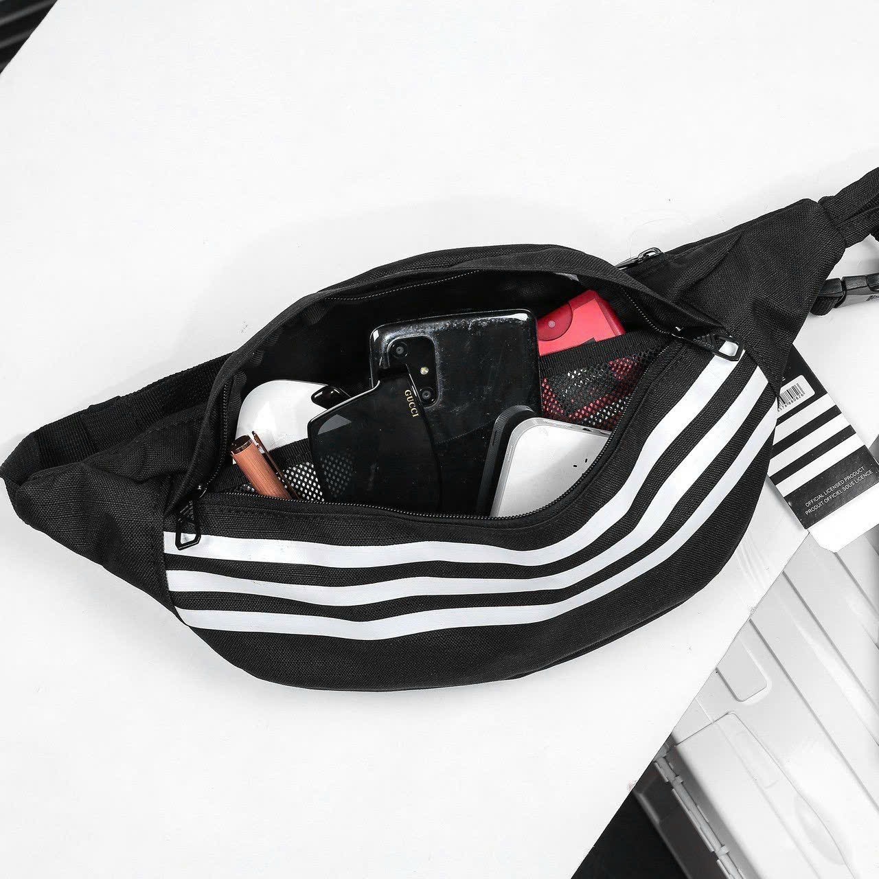 Túi đeo chéo Sample Crossbody Bag