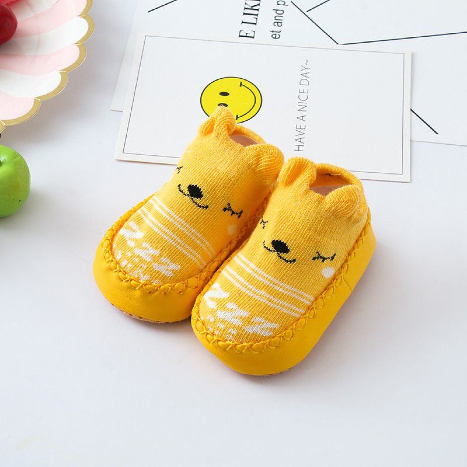 Giày, vớ tập đi đế cao su mềm cho bé
