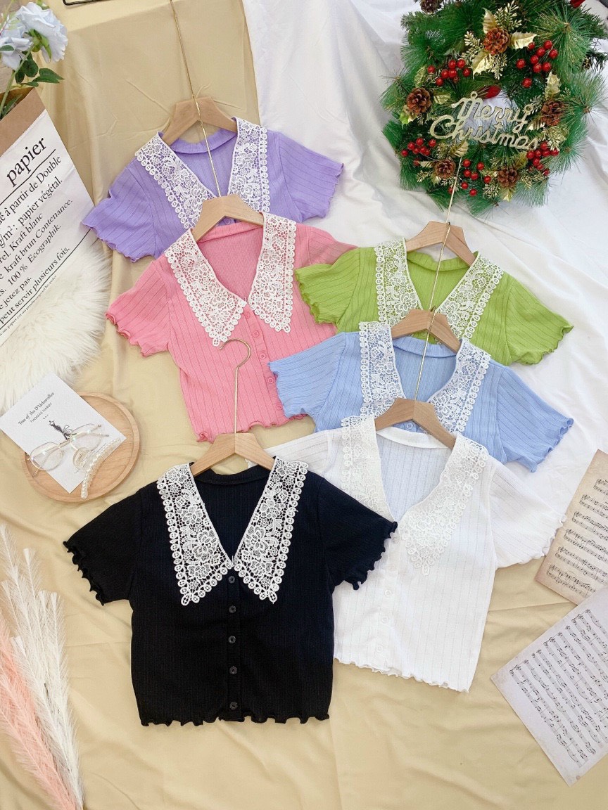 Áo kiểu croptop cuốn viền cài nút , cổ ren cực xinh , chất thun dày dặn mềm mịn