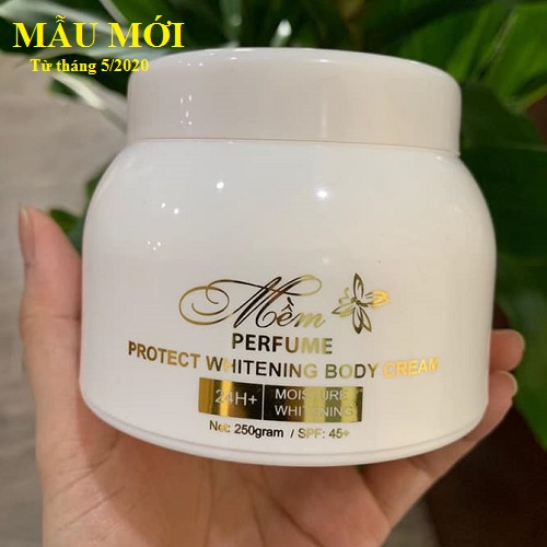 KEM BODY MỀM A COSMETICS Giúp dưỡng trắng da bât tone sau 7–10 ngày sử dụng không kích ừng phù hợp với mọi loại da