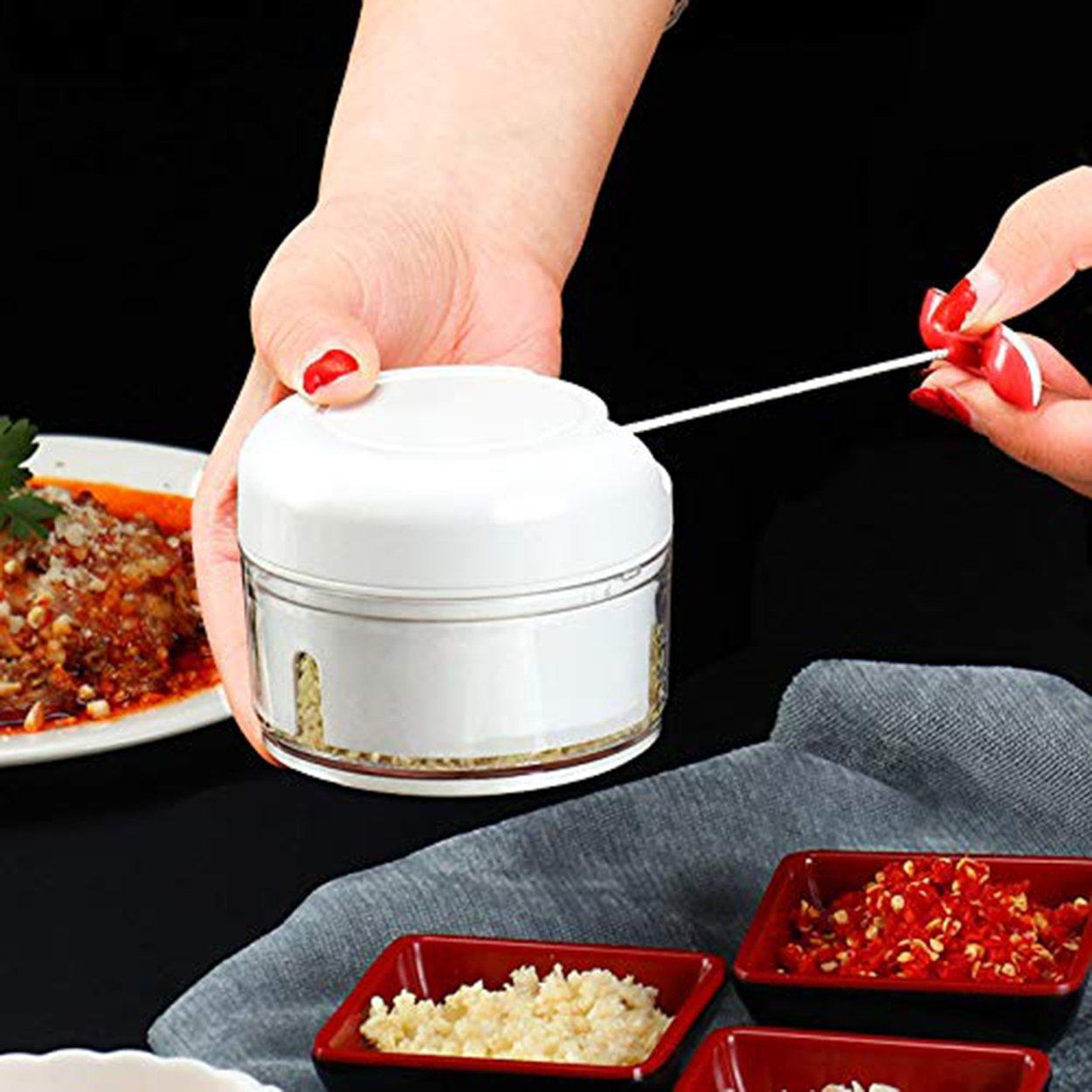 Dụng cụ xay tỏi ớt cầm tay đa năng thế hệ mới, Xay tỏi ớt kéo tay mẫu mới. Máy xay tỏi Mini