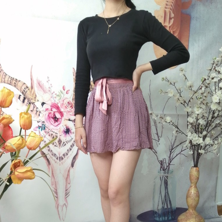 特价女装 J# Chân váy giá xả kho siêu rẻ dễ mặc