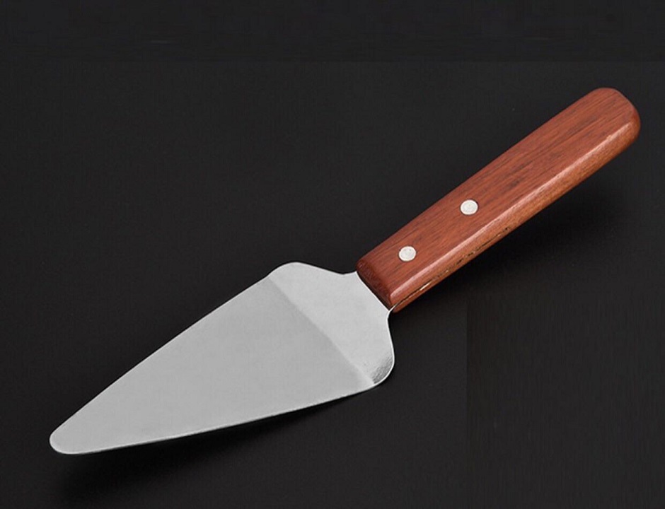 XẺNG XÚC BÁNH CÁN GỖ 25 CM (lưỡi tam giác)