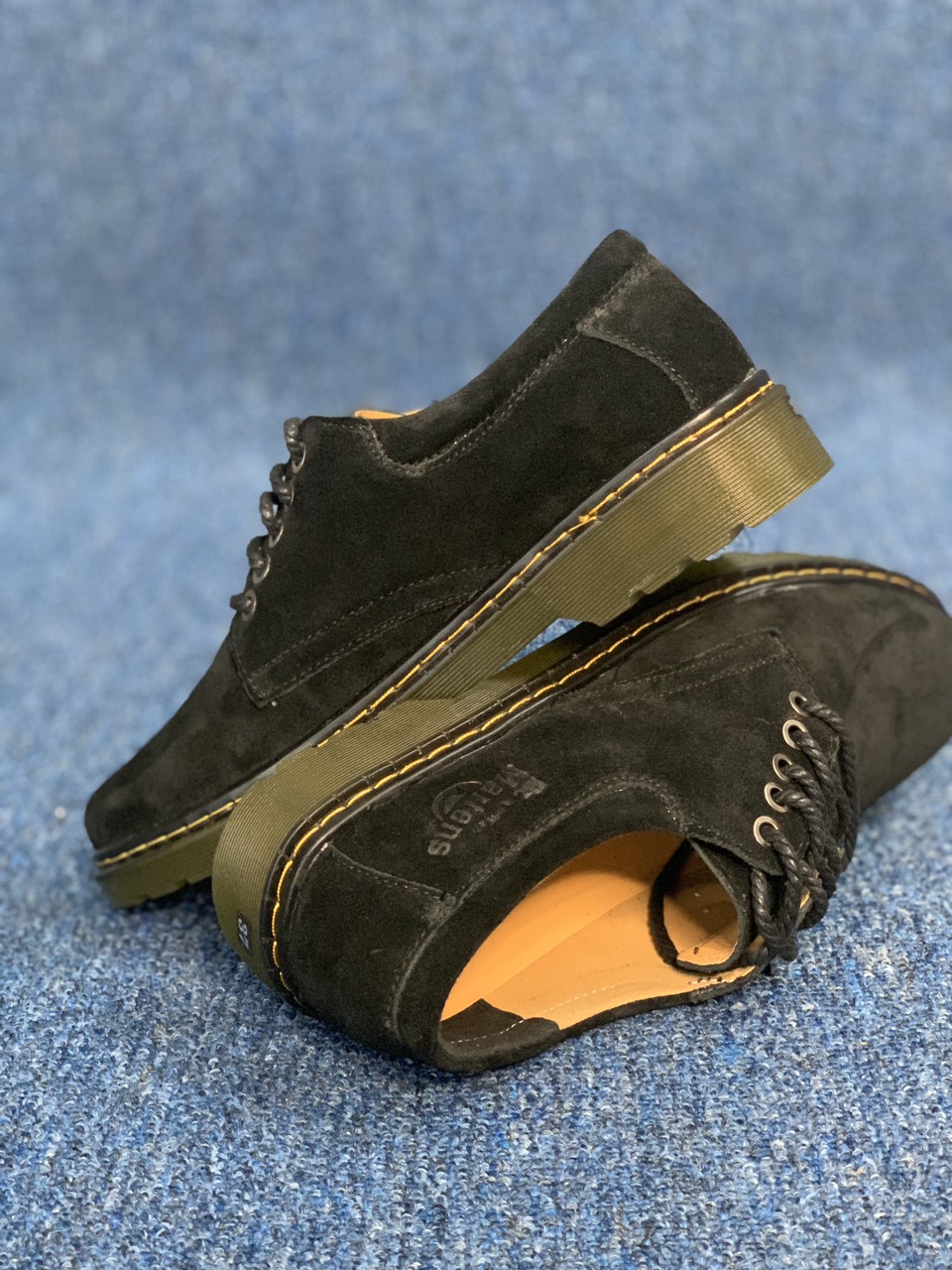 Giày Dr Martens Da Bò Lộn -Bảo Hành 12 Tháng