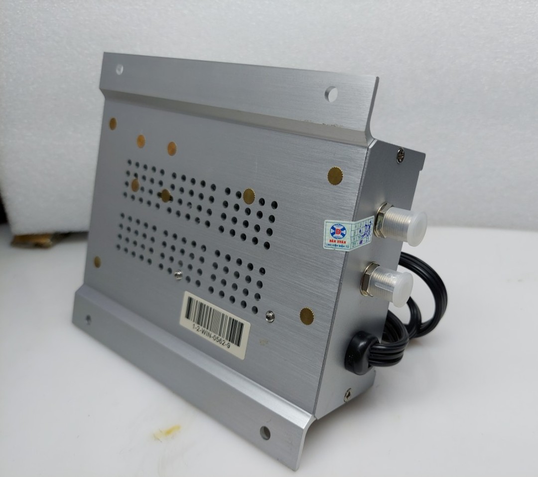 Bộ khuếch đại truyền hình cáp UNISAT AU-860I
