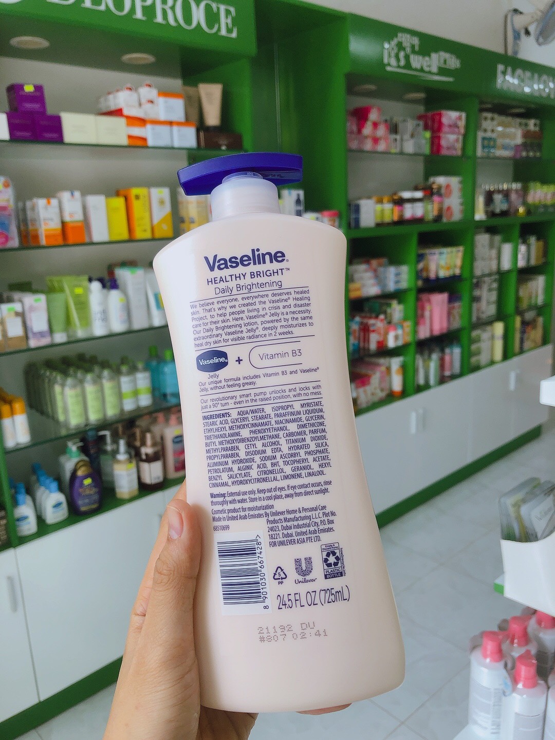 Sữa Dưỡng Thể Vaseline Body Lotion 725ml