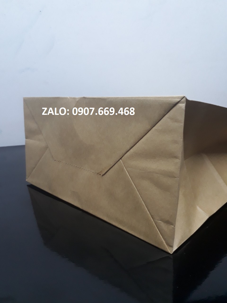 Túi giấy có quai xách đựng thực phẩm ( 50 túi )