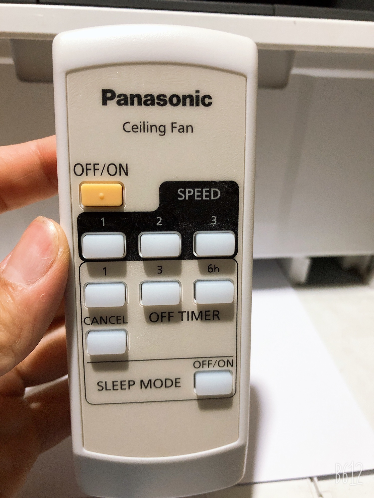 ĐIỀU KHIỂN QUẠT TRẦN  4 Cánh PANASONIC
