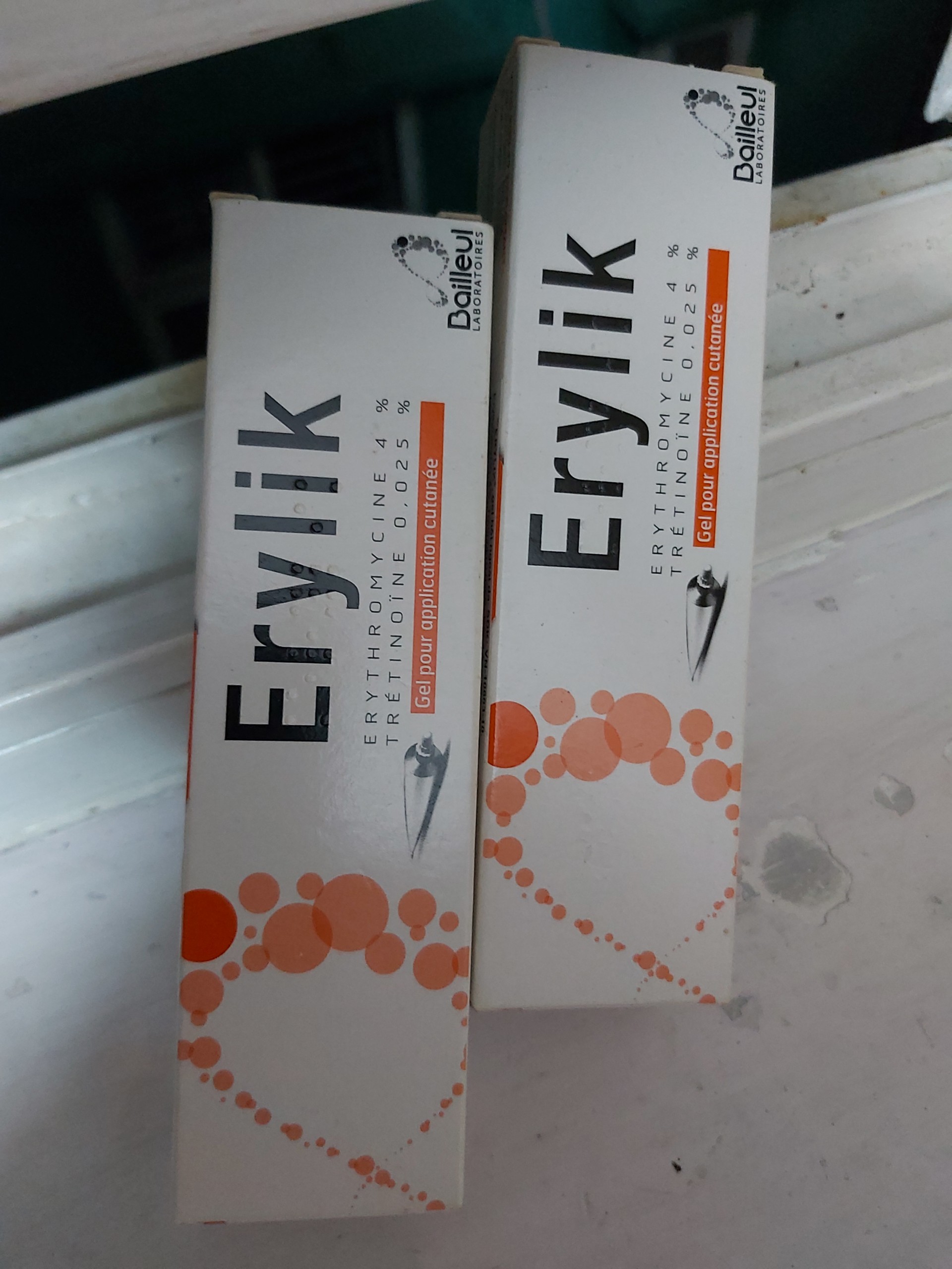 Erylik - kem trị mụn trứng cá