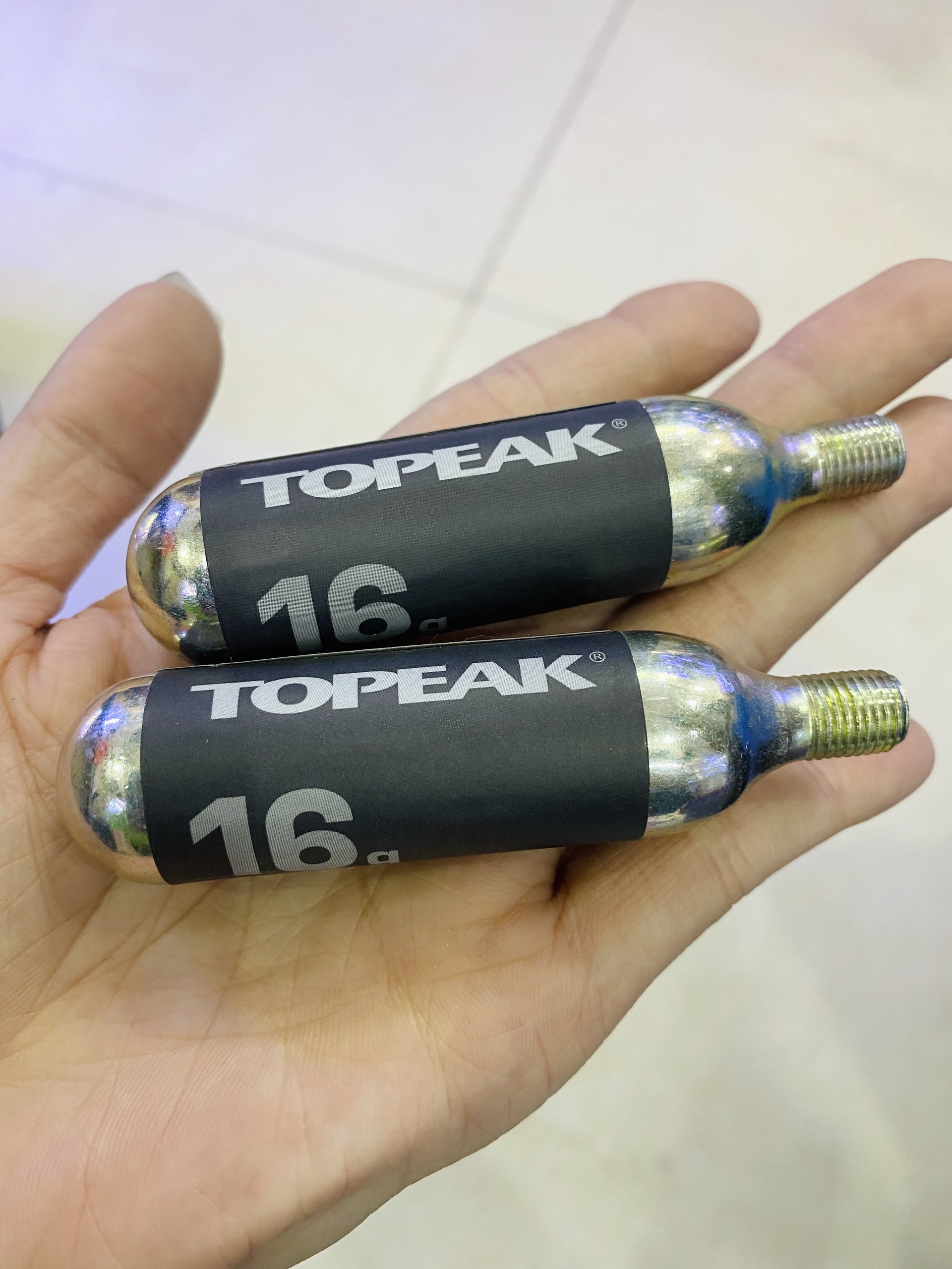 [HCM]Bình CO2 16G TOPEAK (Loại 16g) (Có Ren) (2 Bình) (TCOT-2)