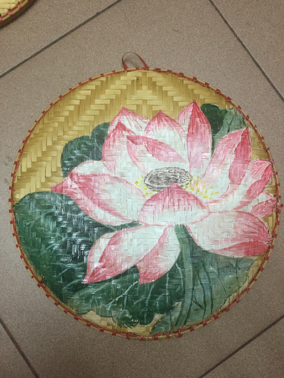 Tranh vẽ mẹt hình hoa sen ( 2 cái )