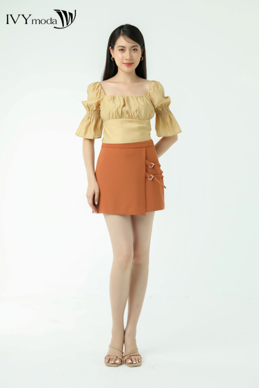 Áo Croptop nhún ngực IVY moda MS 16B9379