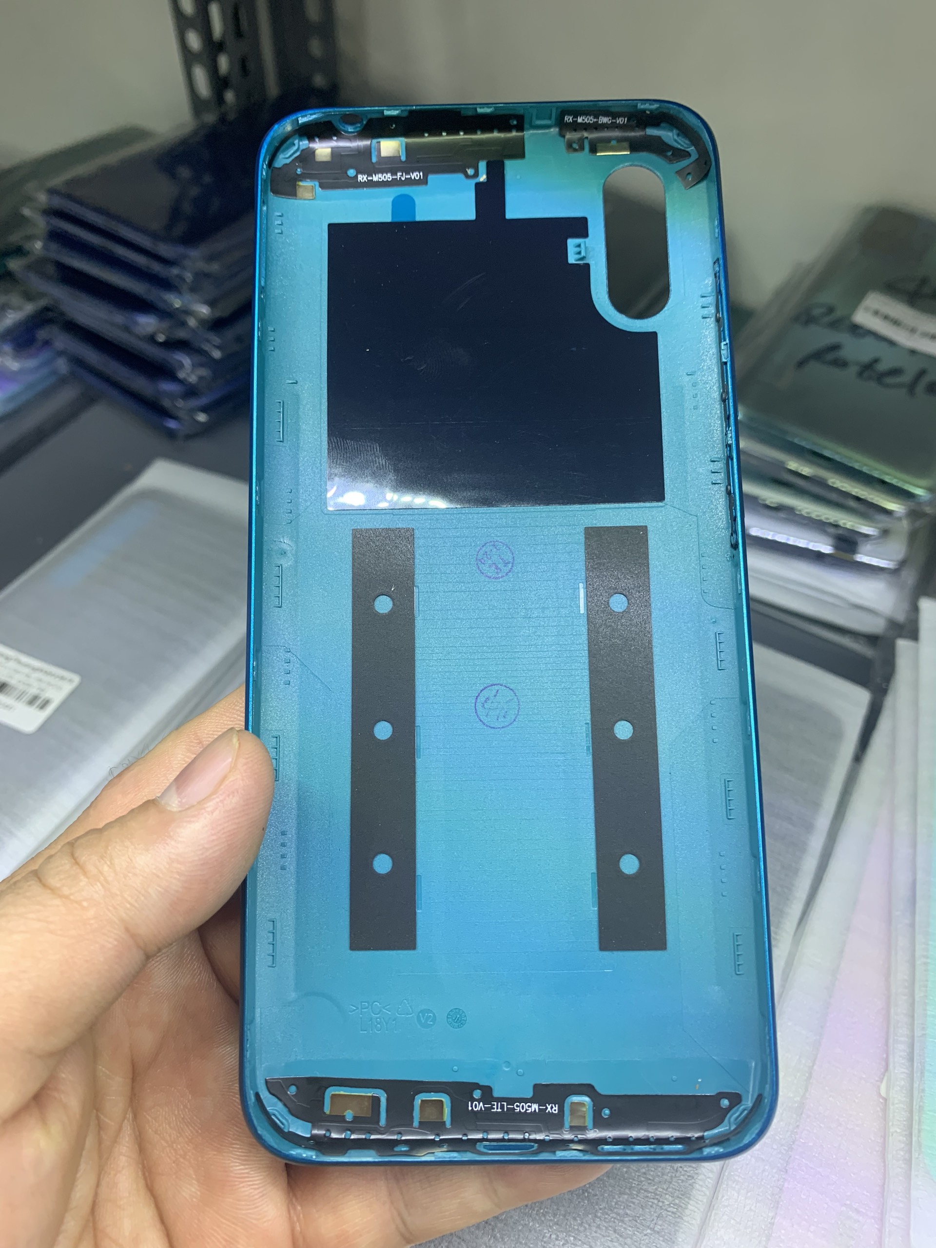Khung xương, lưng vỏ, kính camera zin redmi 9A