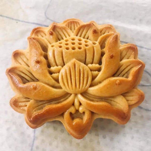 Khuôn trung thu 1 mặt hoa sen 3d 150gr