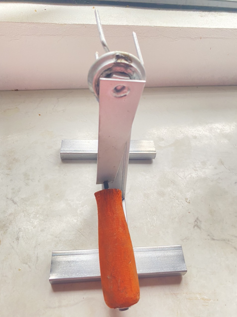 MÁY BÀO DỪA LÀM MỨT