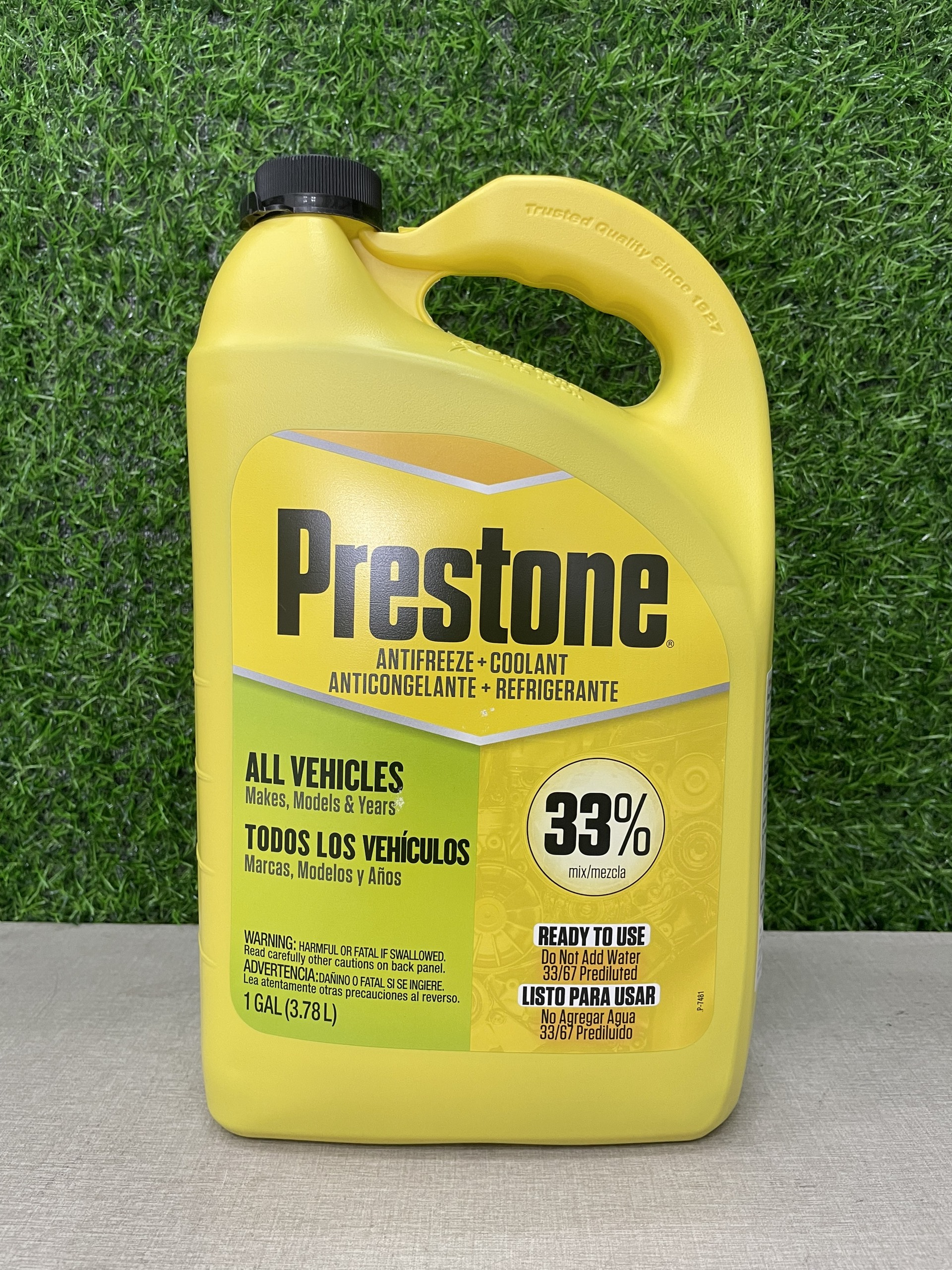 [ HÀNG CHÍNH HÃNG ] Nước Làm Mát Động Cơ Cao Cấp Prestone 33% Màu XANH (3.78 lít) - Nhập Khẩu USA