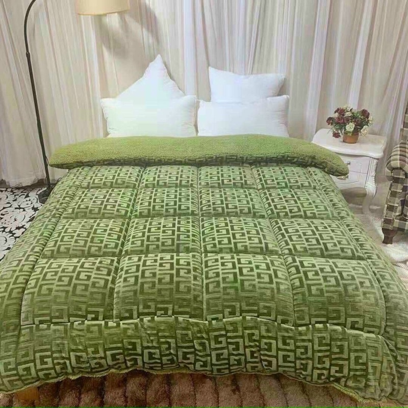 2023 newest arrival high quality kaleidoff letters plush fleece blanket 2.7 x2x2xm1 size-premium fleece blanket