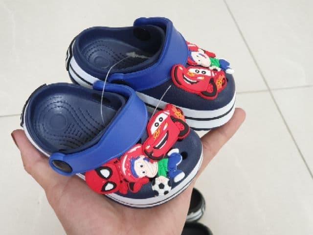 DÉP SỤC XE HƠI CHO BÉ TRAI