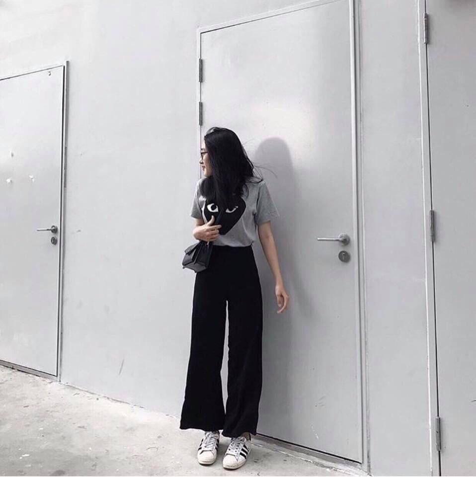 Quần đen ống suông rộng phong cách