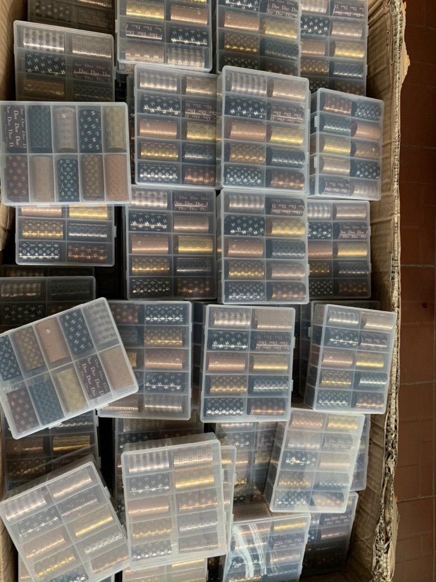 set phoi vàng bạc làm nail