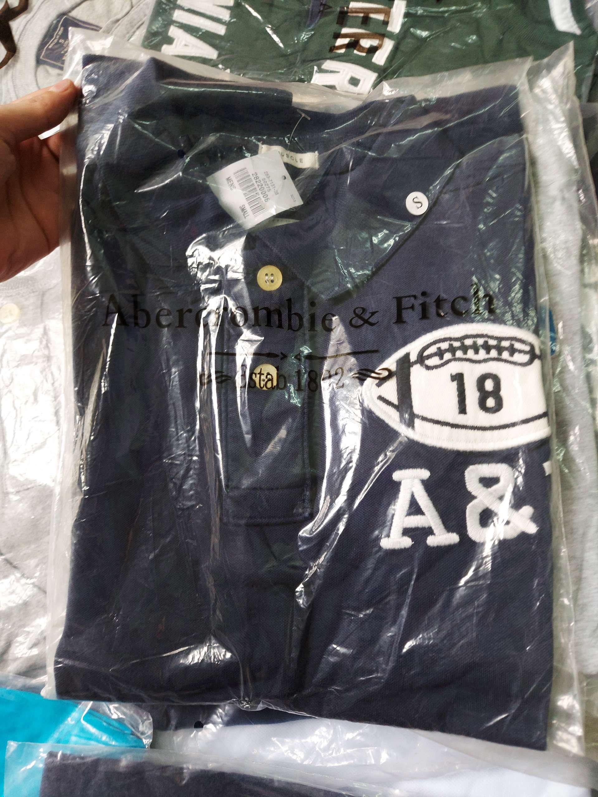 Áo thun polo Abercrombie Navy 18 Classic