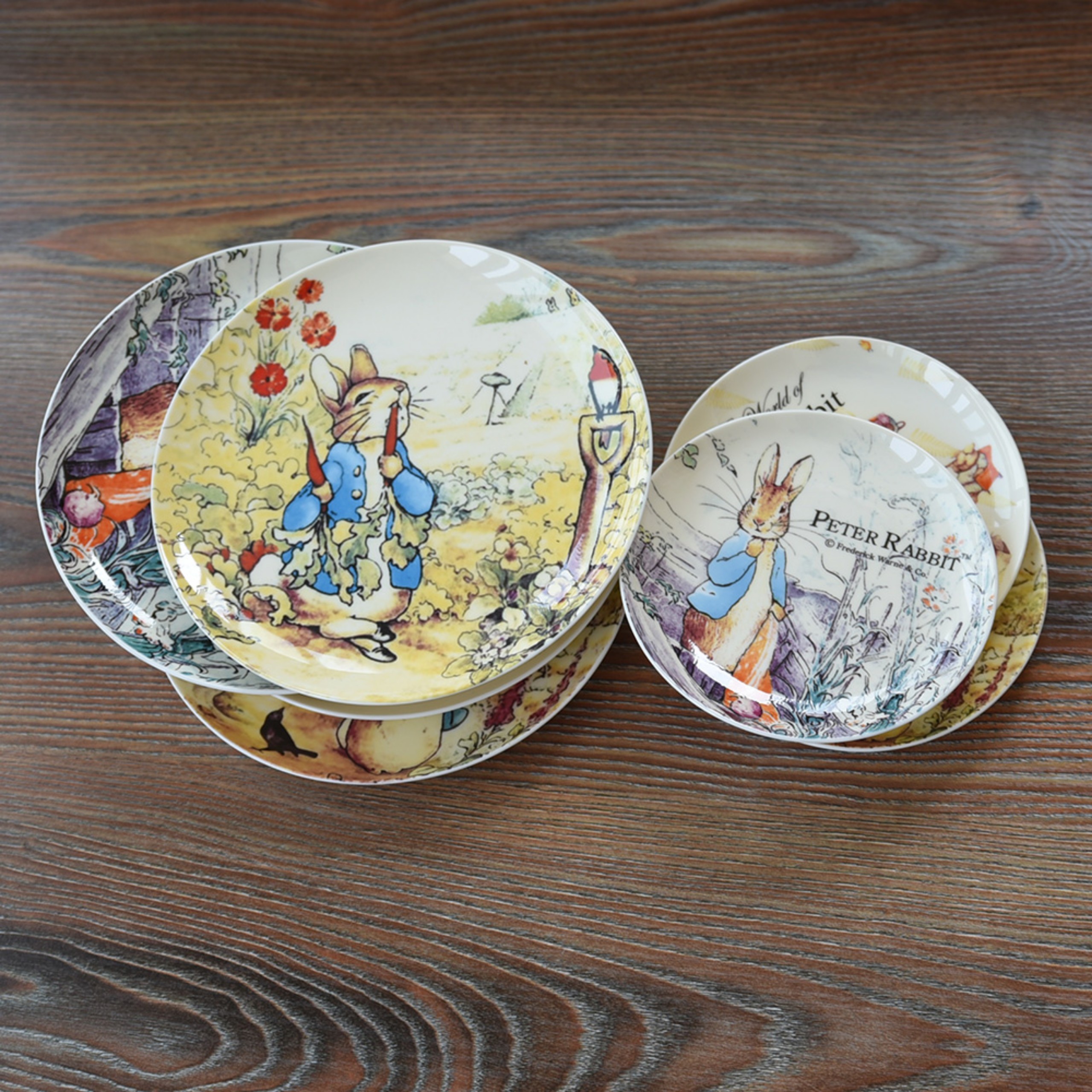 Bộ chén đĩa ăn cơm Peter Rabbit set 20 món gốm sứ cho gia đình hình các Chú Thỏ Đáng Yêu
