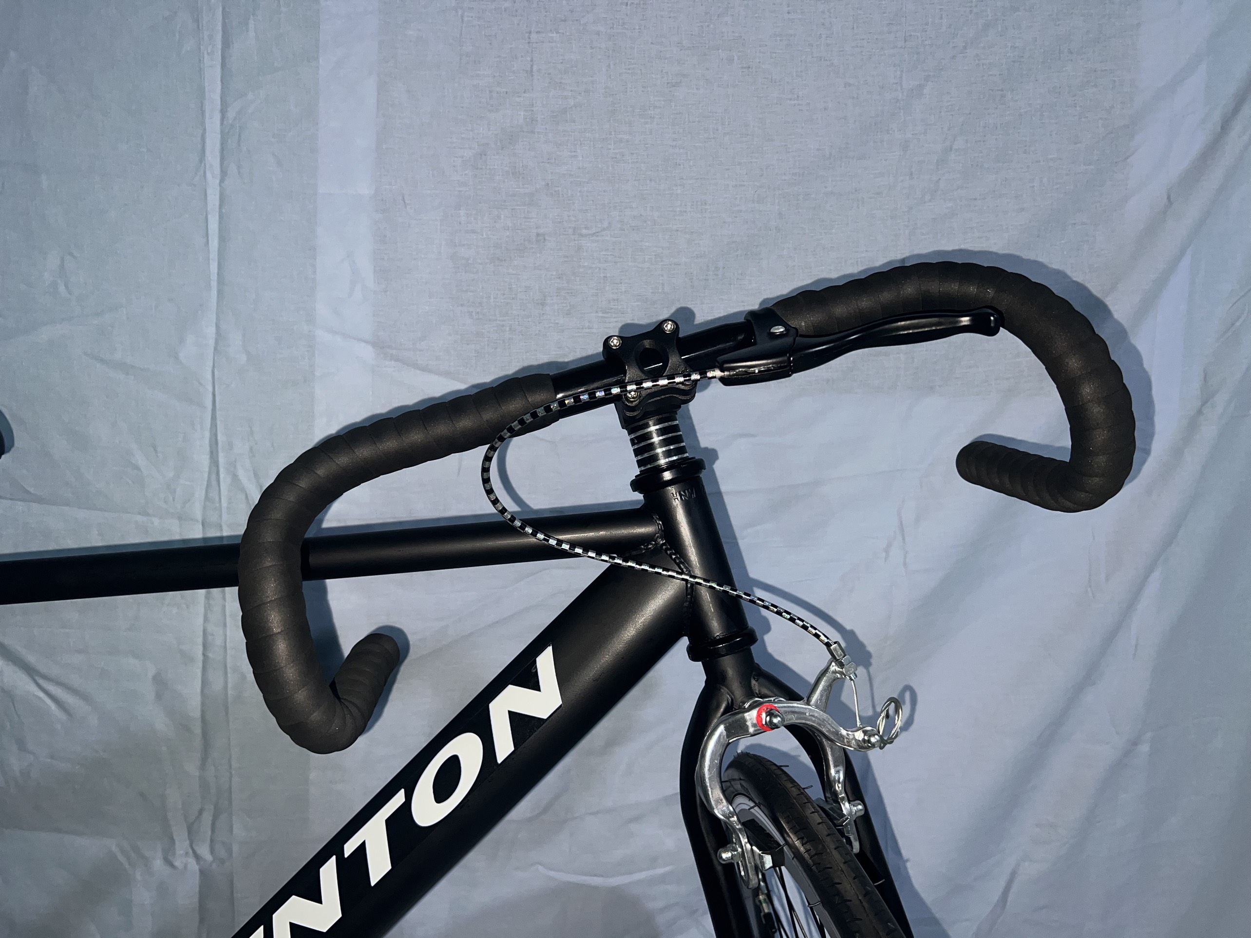 Xe đạp Fixed single - AVENTON - Full black