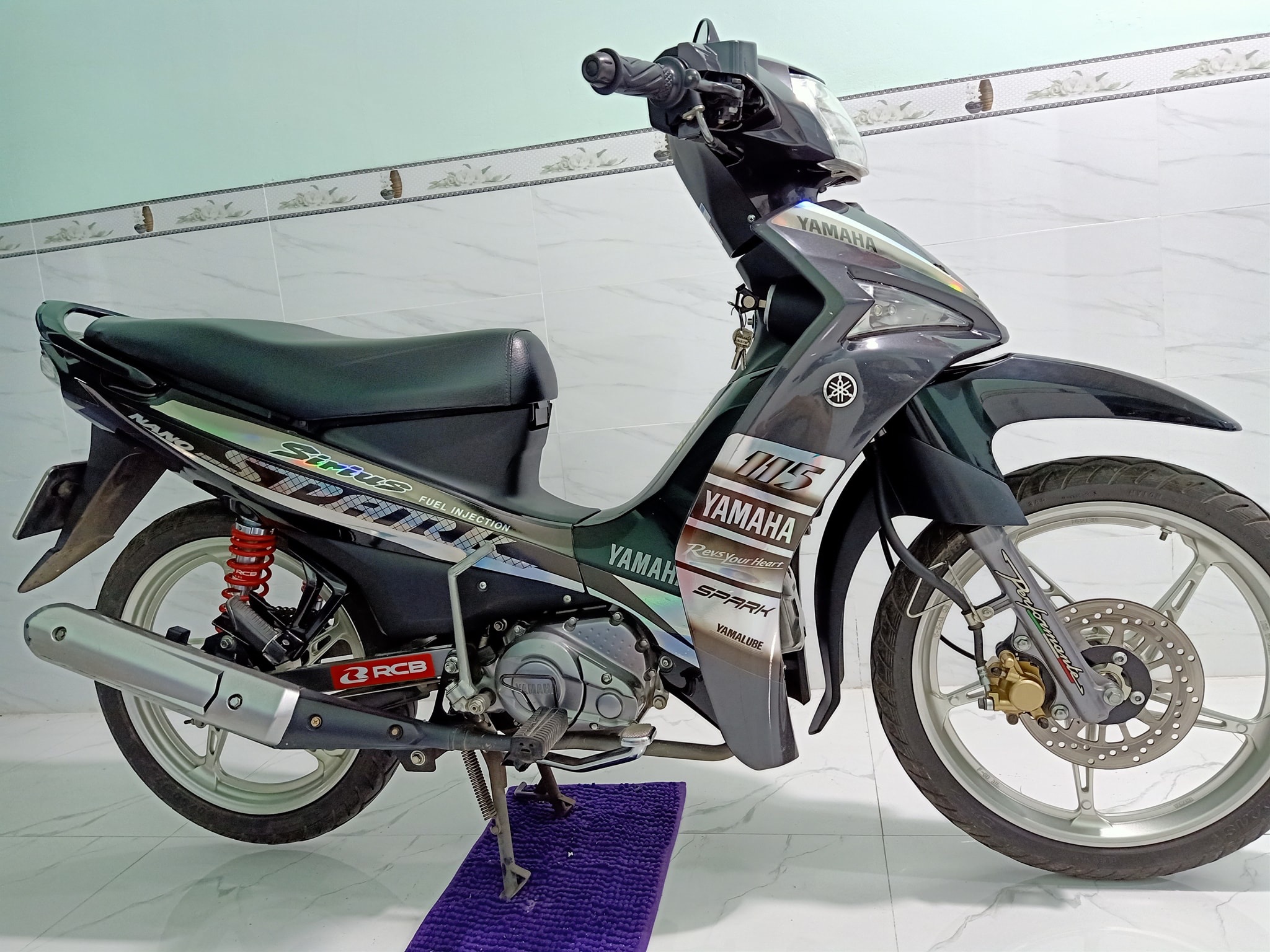 Tem sirius fi đen bạc spark crom