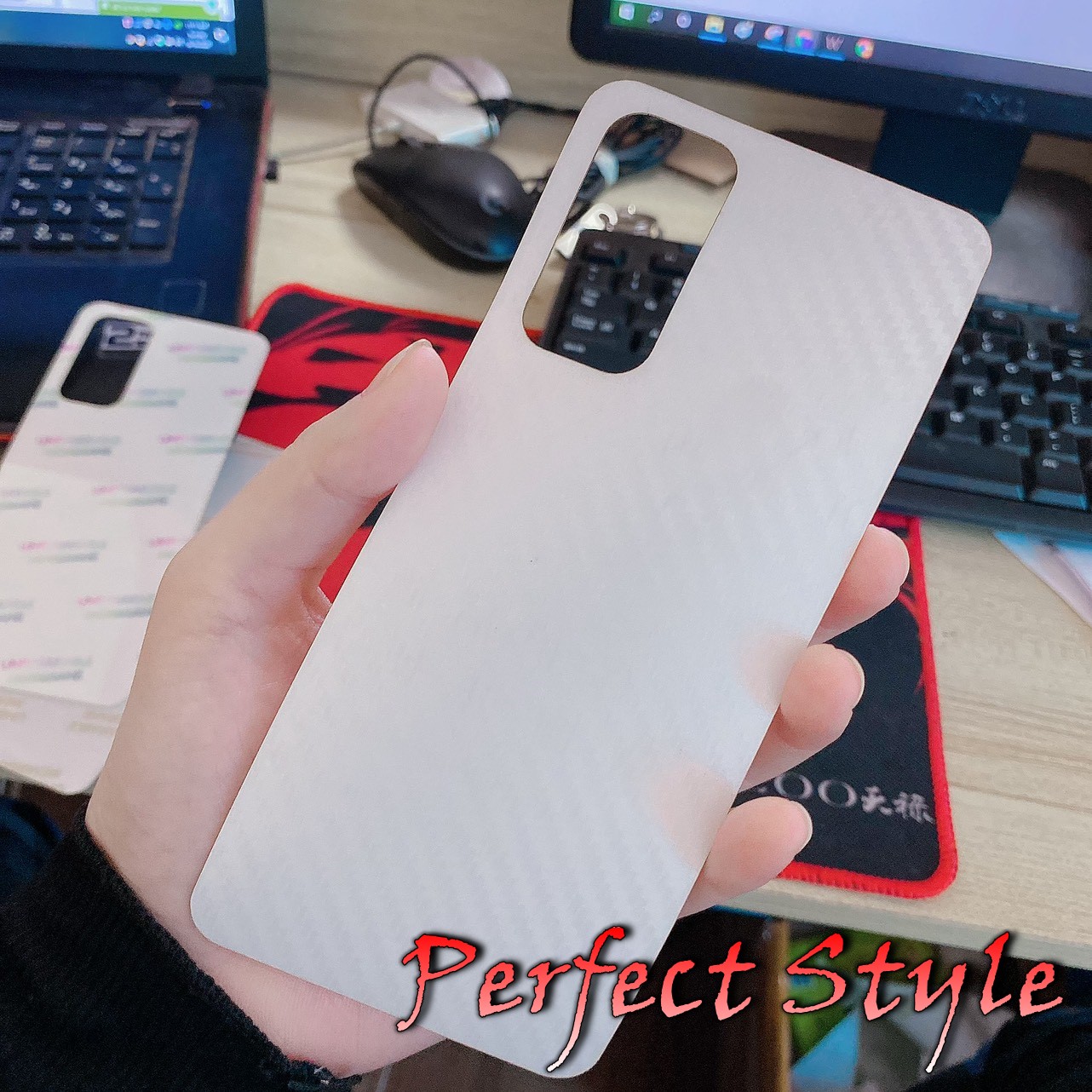 Dán Carbon mặt lưng Xiaomi Mi 10T Pro 5G