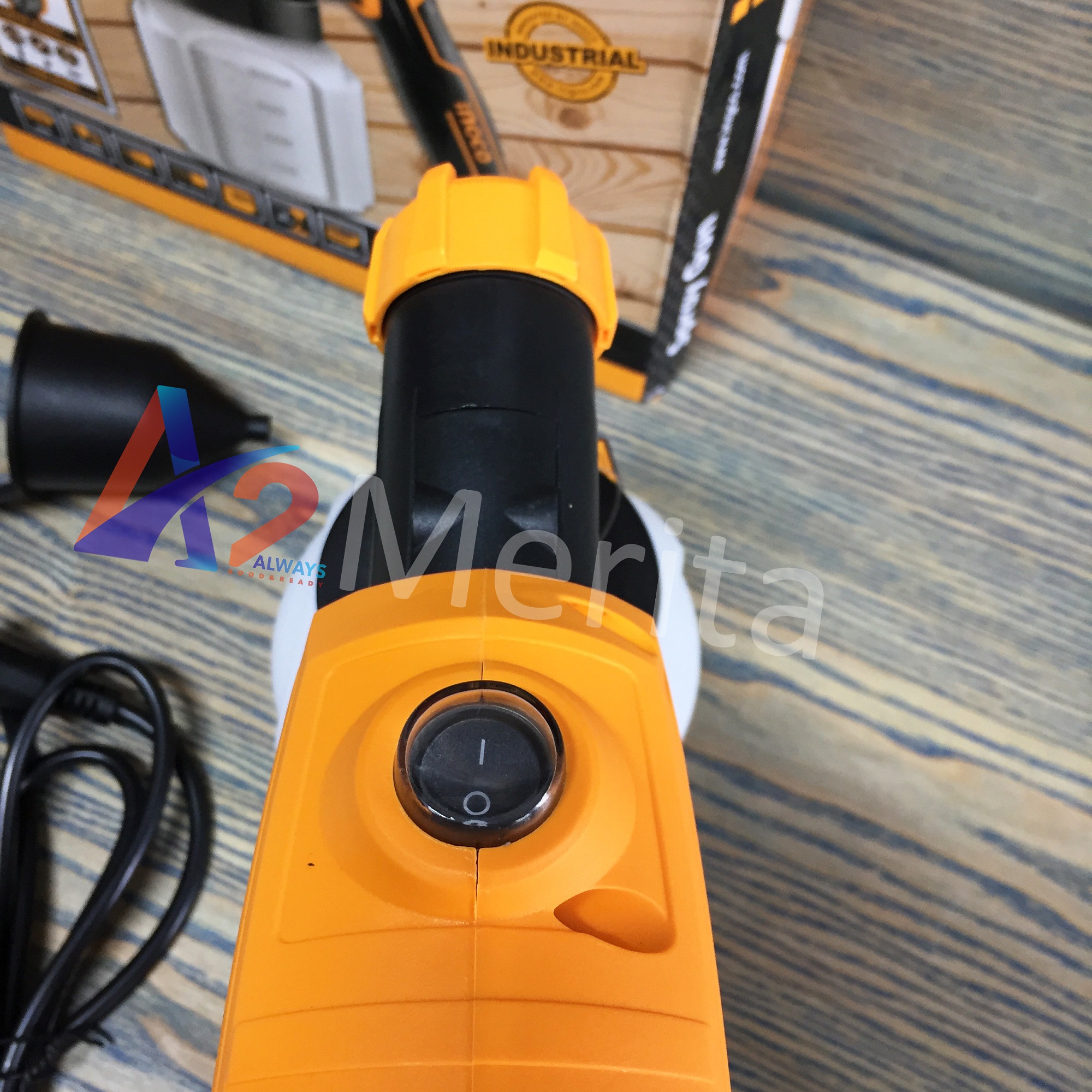 Máy phun sơn cầm tay 450W INGCO SPG3508