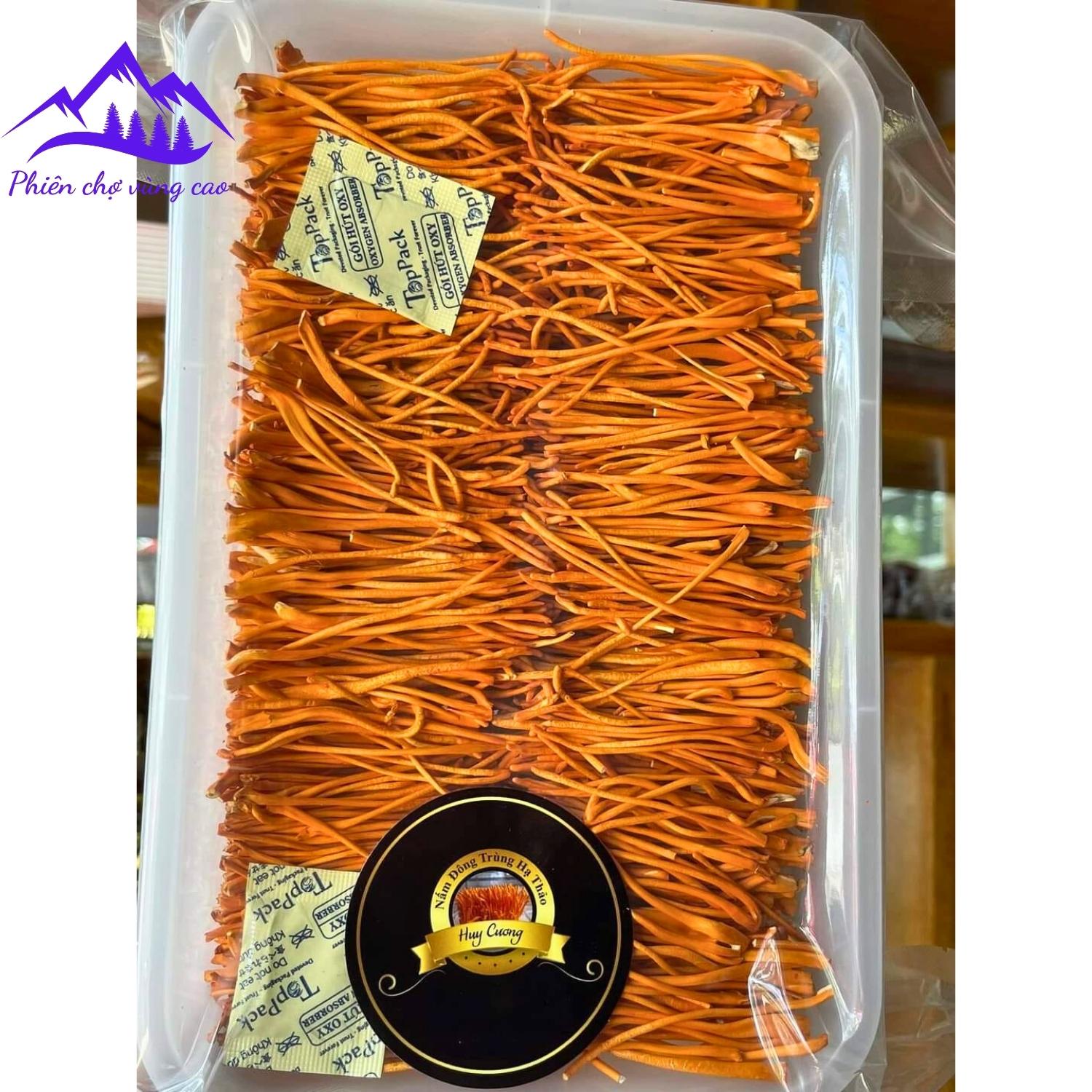 Nấm Đông trùng hạ thảo khô, sấy thăng hoa Huy Cương thượng hạng . Trà đông trùng hạ thảo ngâm mật ong, ngâm rượu