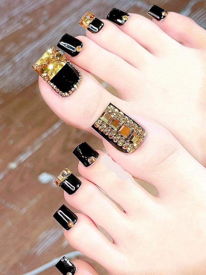 Cuộn Charm Dây Đá Viền Trang Trí Móng